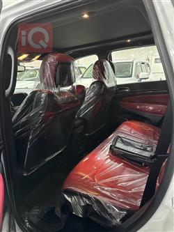 جیپ گراند شیرۆکی